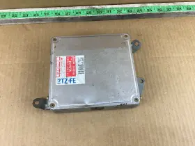 89661-28121 Toyota 1991-1993 Previa Van Engine Computer Control Module Unit Ecu