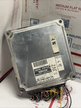89661-35390 Toyota 1990 90 4runner 3.0l A/t 4x2 Engine Control Module Oem Part