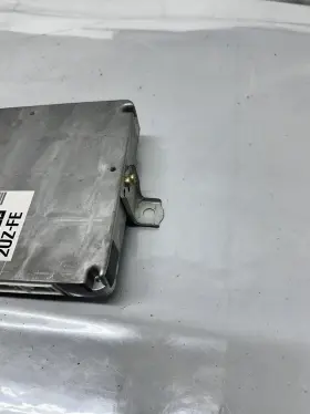 89661-60610 Toyota 98-02 Lx470 J100 Land Cruiser 4.7 Engine Control Module Ecu Oem #2