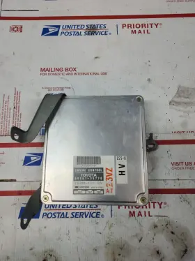 89661-35770 Toyota 8966135770 1992 4 Runner 3.0l 4x4 Ecu Ecm Engine Control Computer Oem