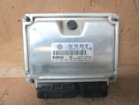 06a906032 Volkswagen 03 04 Jetta Engine Control Module Computer Ecm Ecu