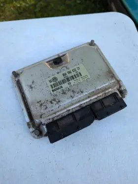 06a906032cm Volkswagen Oem 2000-2001 Vw Jetta Or Golf Ecm Ecu Computer