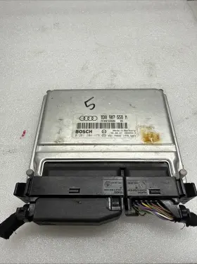 Volkswagen 261 204 179 8d0 907 558 M Ecm Ecu Computer For Vw Passat