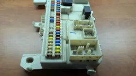 30728906 Volvo Oem S40 V50 C30 Fuse Box Body Control Module 061005 #2