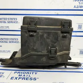 8645259 Volvo 03-06 Xc90 2.9l Engine Ecu Ecm Module Housing Cover Oem
