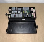 2005 Ford Mustang Coupe Convertible Engine Bay Fuse Box 4R3T-14K001-BF. Fixed Price $119.00.