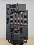 2007 Bmw Mini Cooper R56 Box 519318117 With Fuses. Fixed Price $38.41.